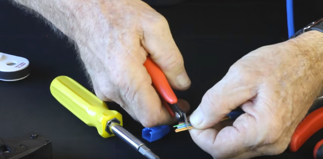 Push wire bar onto all wires, to 3/16" from jacket, then cut wires flush with wire bar